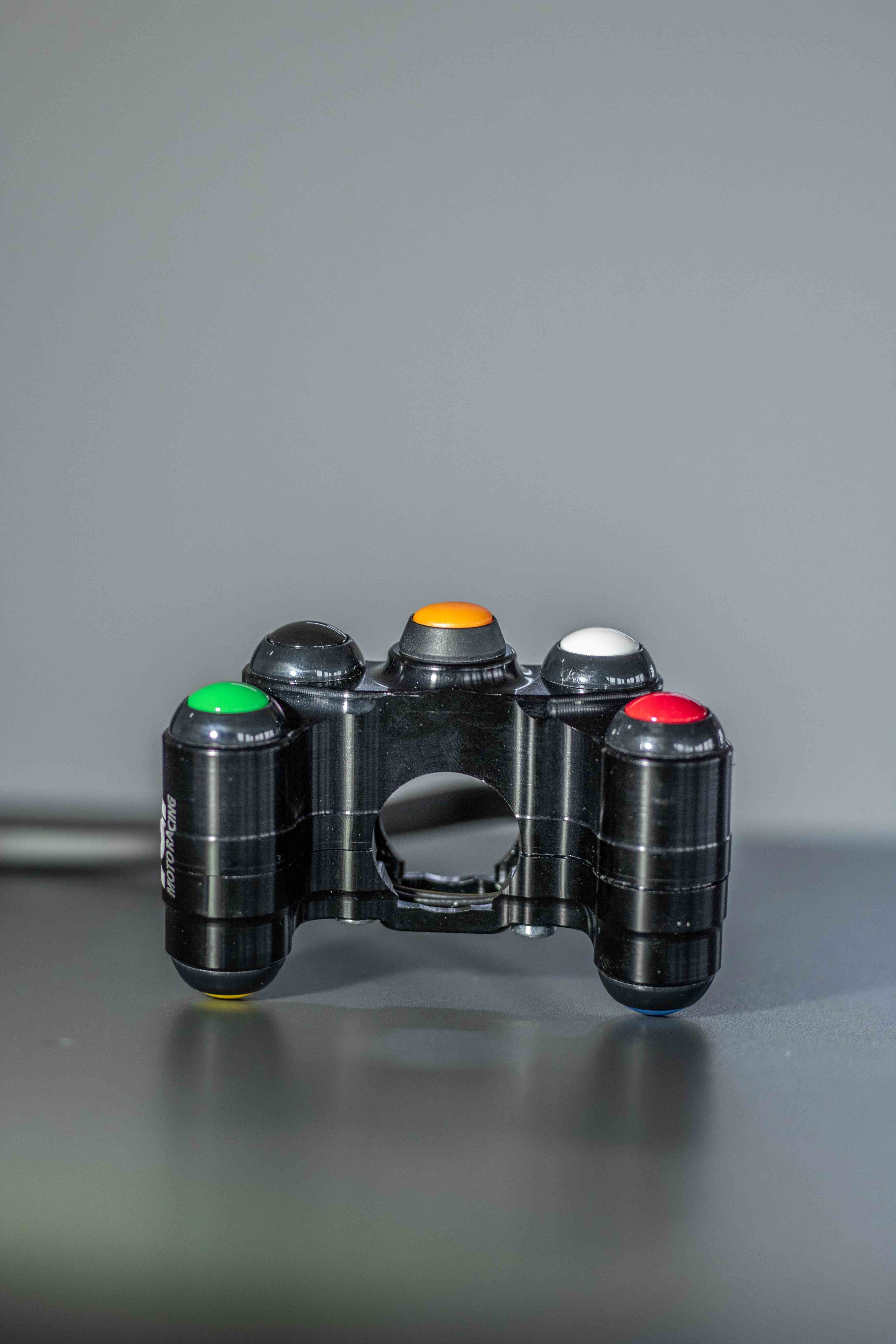 BMW S 1000 RR K67 (19-26) TGP MotoRacing için 7 Butonlu Gidon Anahtarı 