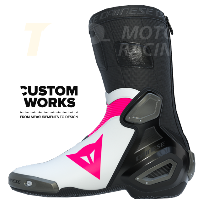 Dainese Axial 2 Racing ve sokak motosiklet botları | Erkek | Fuxia / Beyaz | Custom Works 