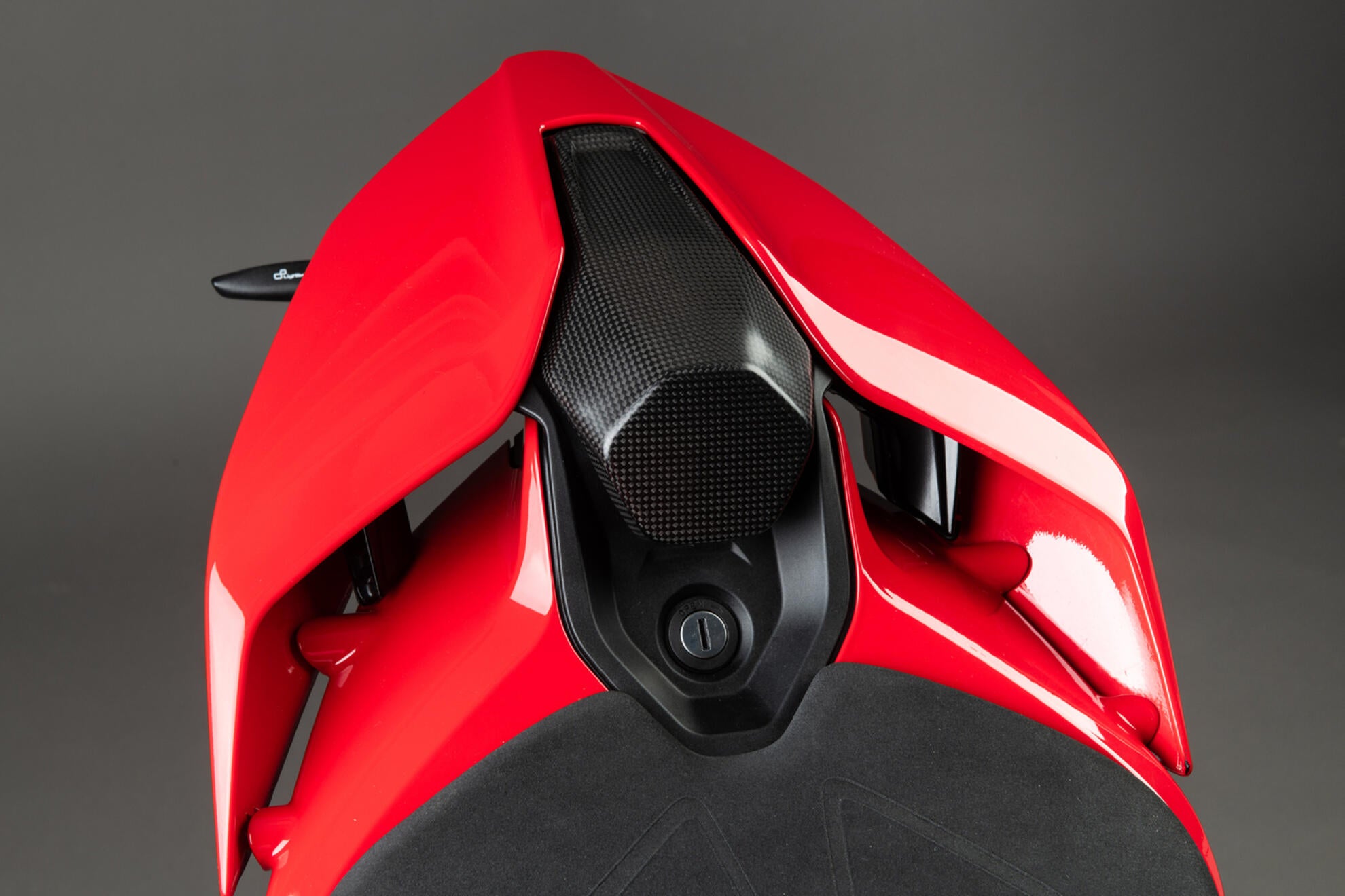Yolcu kapak carbon LighTech Ducati Panigale V4/S (2025) CARD2492M 