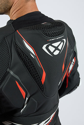 IXON Demonio Demonio-Tulum Deri Tulum – Delikli yarış tulumu | Erkek | Siyah/Beyaz/Kırmızı 