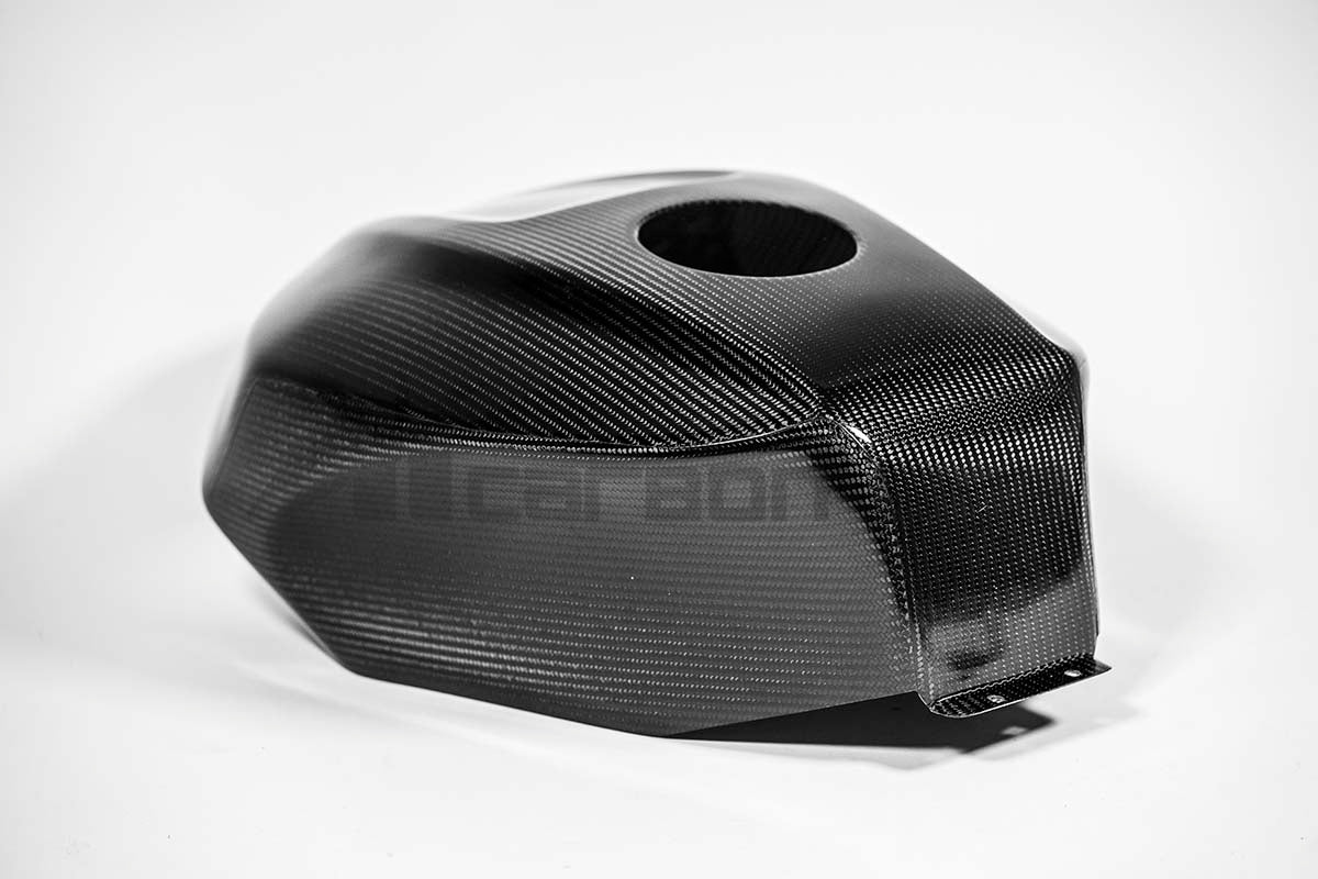 Tank kapak SBK 200g AP Karbon Hattı Aprilia RSV4/RR/1100 Fabrika (21-25) 