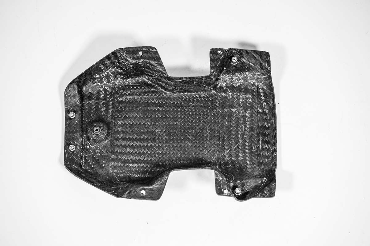 Arka kaplama 200g AP Karbon Hattı Aprilia RSV4/RR/1100 Fabrika (21-25) 