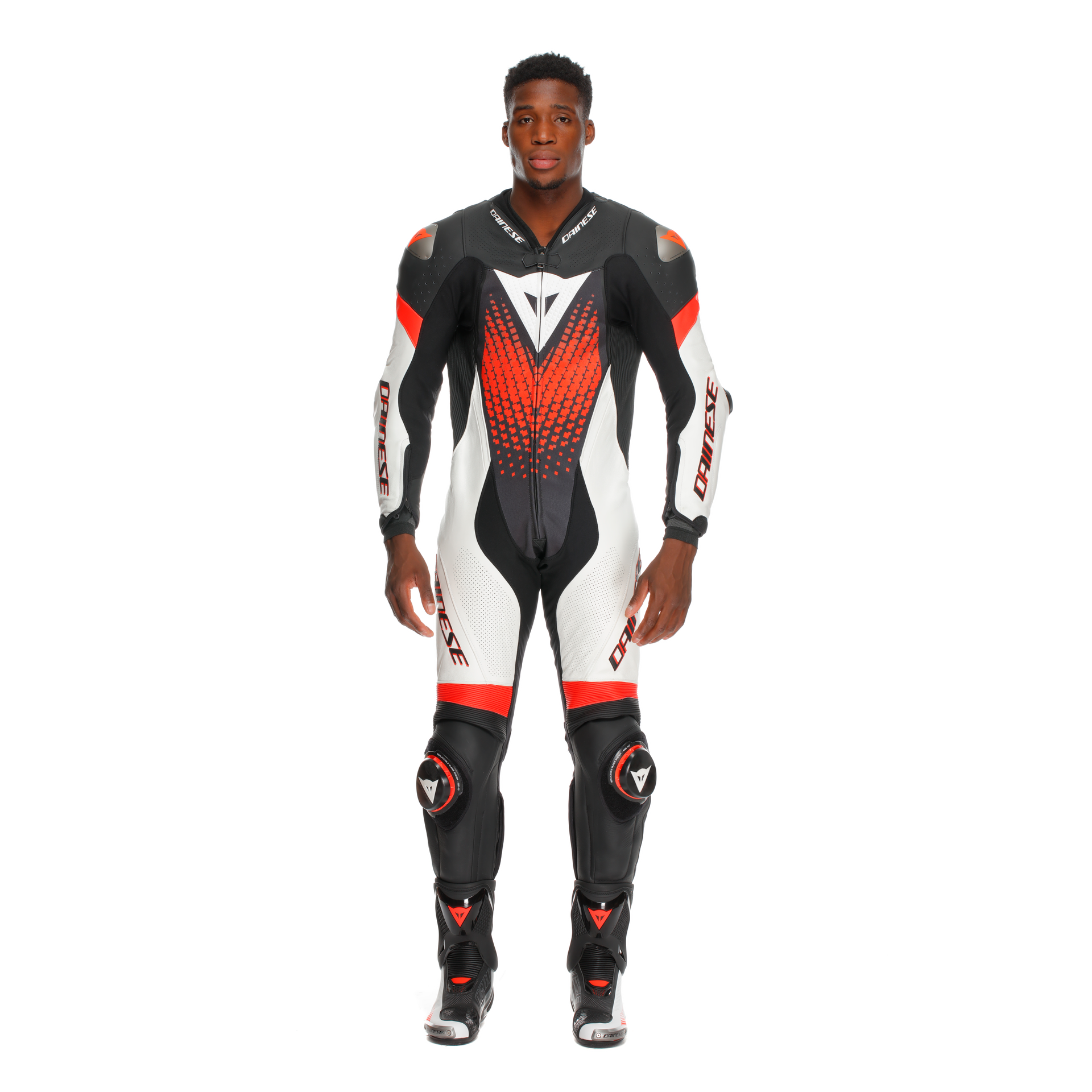 Dainese Laguna Seca 6 Tek Parça Deri Kombinasyonu – Perforasyonlu Yarış Tulumu | Erkek | Beyaz/Kırmızı 