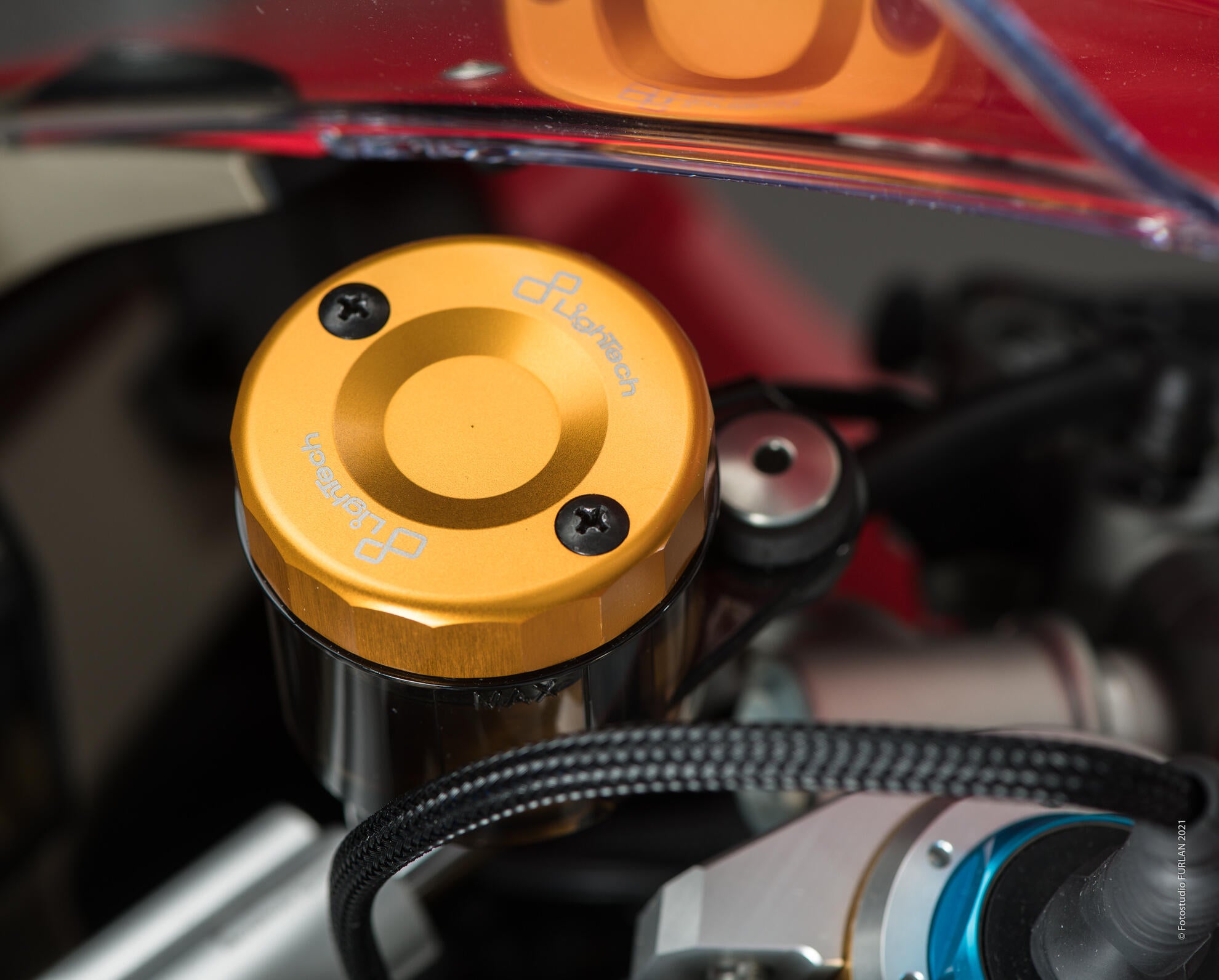 LighTech Triumph Street Triple 765 RS (17-26) için Ön Depo Kapağı FBC04 