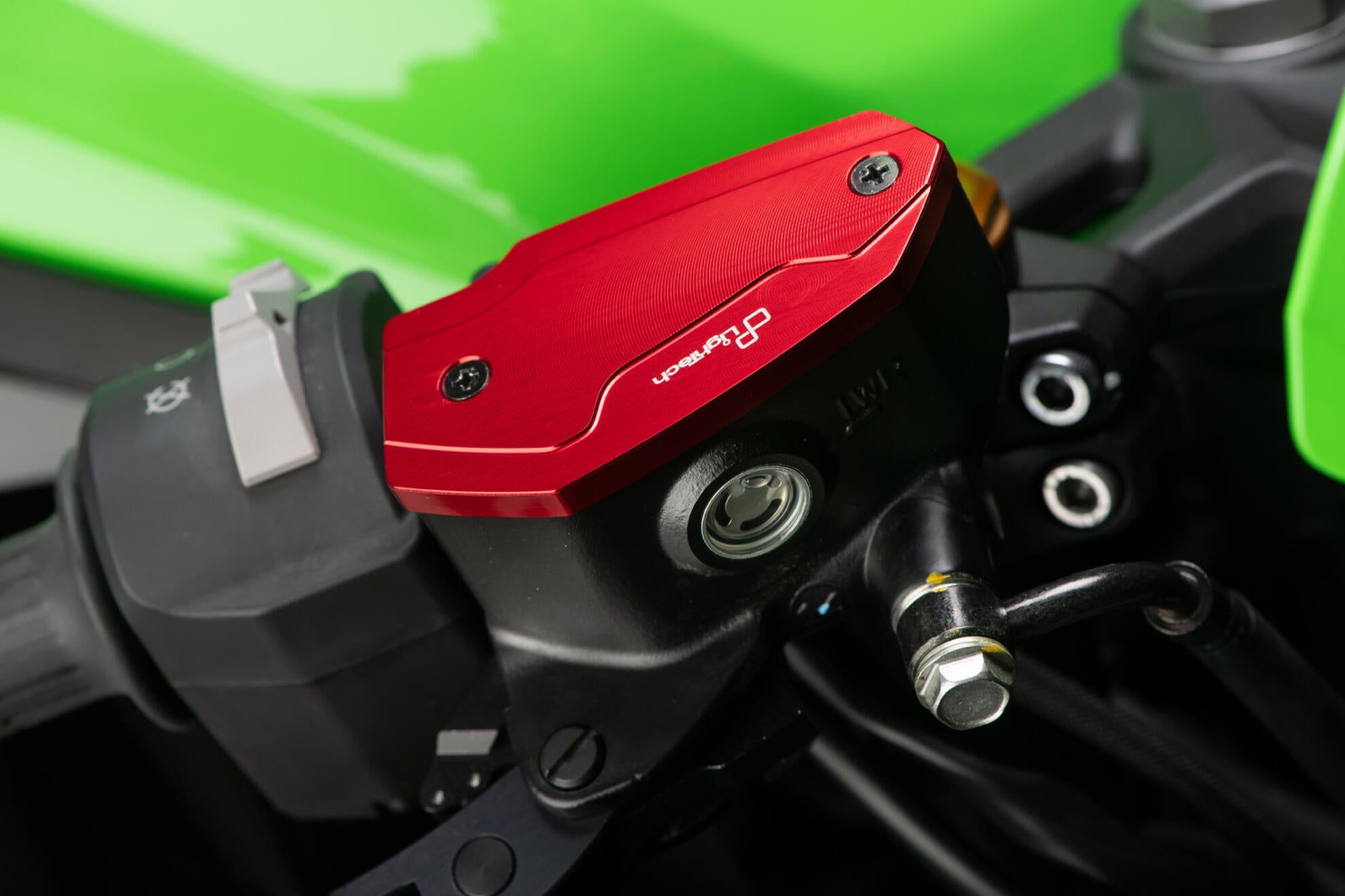 LighTech Kawasaki ZX-4 RR (23-25) FBC16 Ön Genişletme Tankı Kapağı 