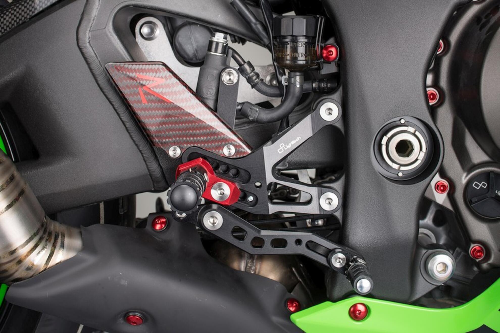 Fren sistemi R LighTech Kawasaki ZX-10 R/RR (16-20) FTRKA006R 