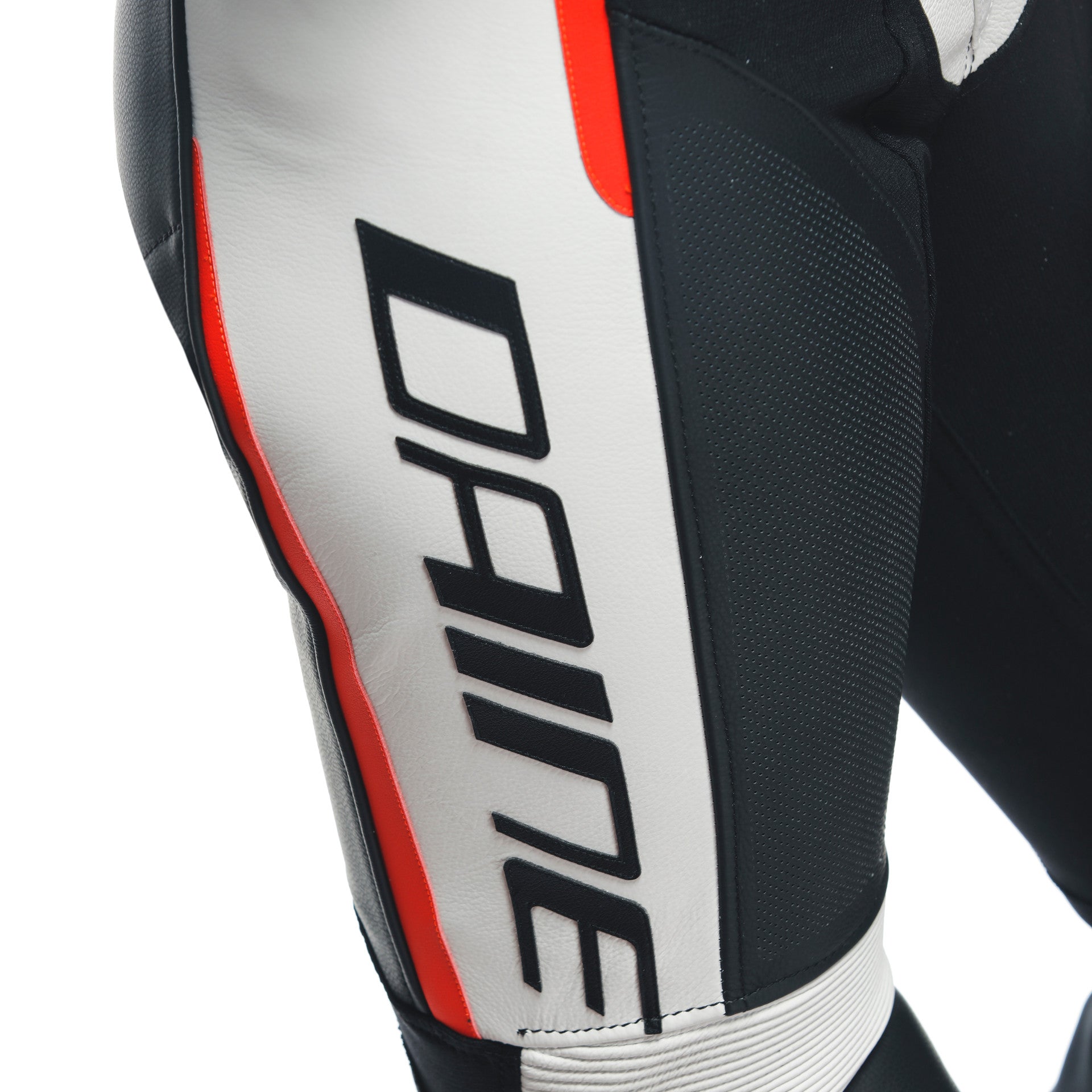 Dainese Grobnik Lady Tek Parça Deri Kombinasyonu – Perfore Yarış Tulumu | Kadın | Beyaz/Kırmızı 