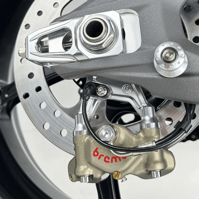 Zincir gergi kiti, fren kaliper tutucu ve Brembo P2-30 69.5 mm XA6H530 Motocorse Ducati Panigale V4/S (25-26) ile birlikte 