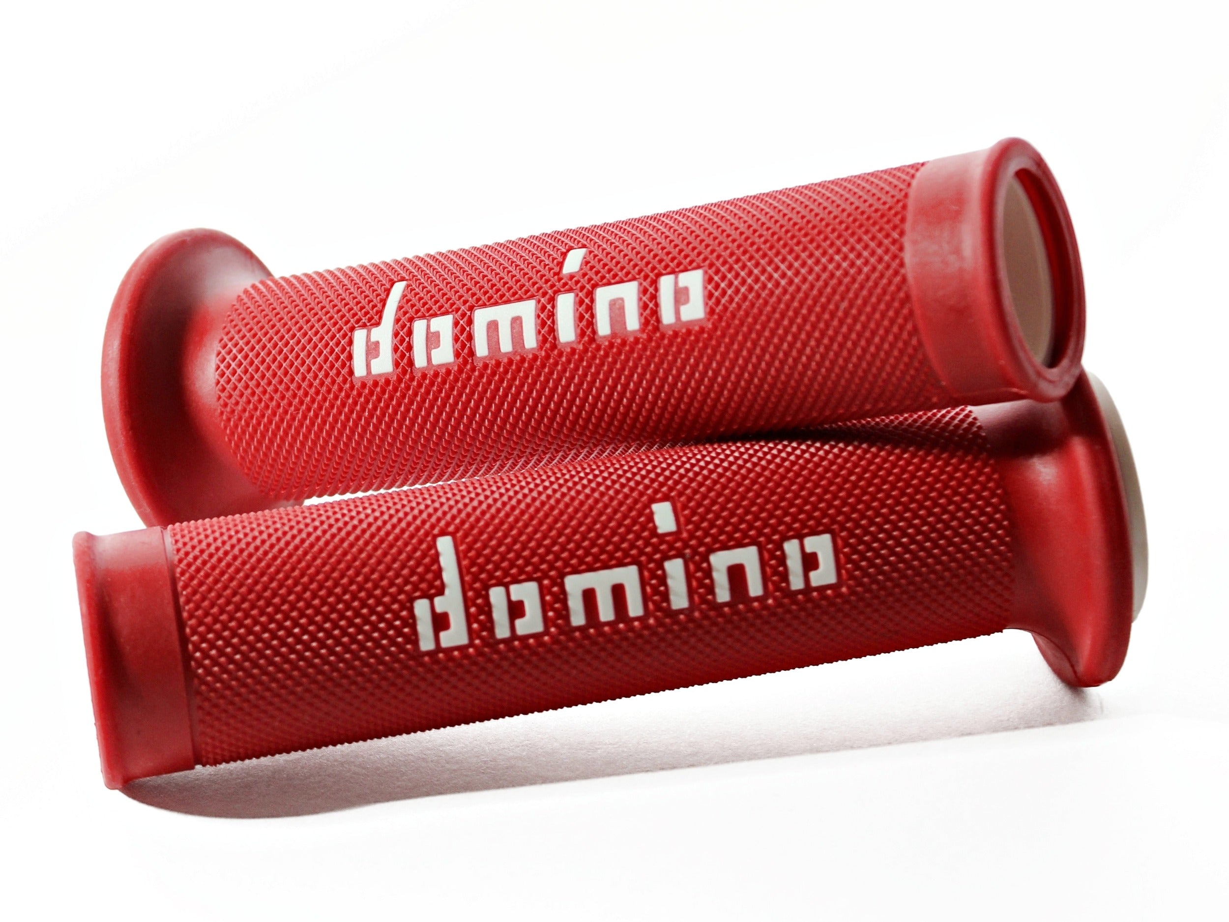 Domino A010 Yarış Kolu – Farklı renklerde grip lastiği 