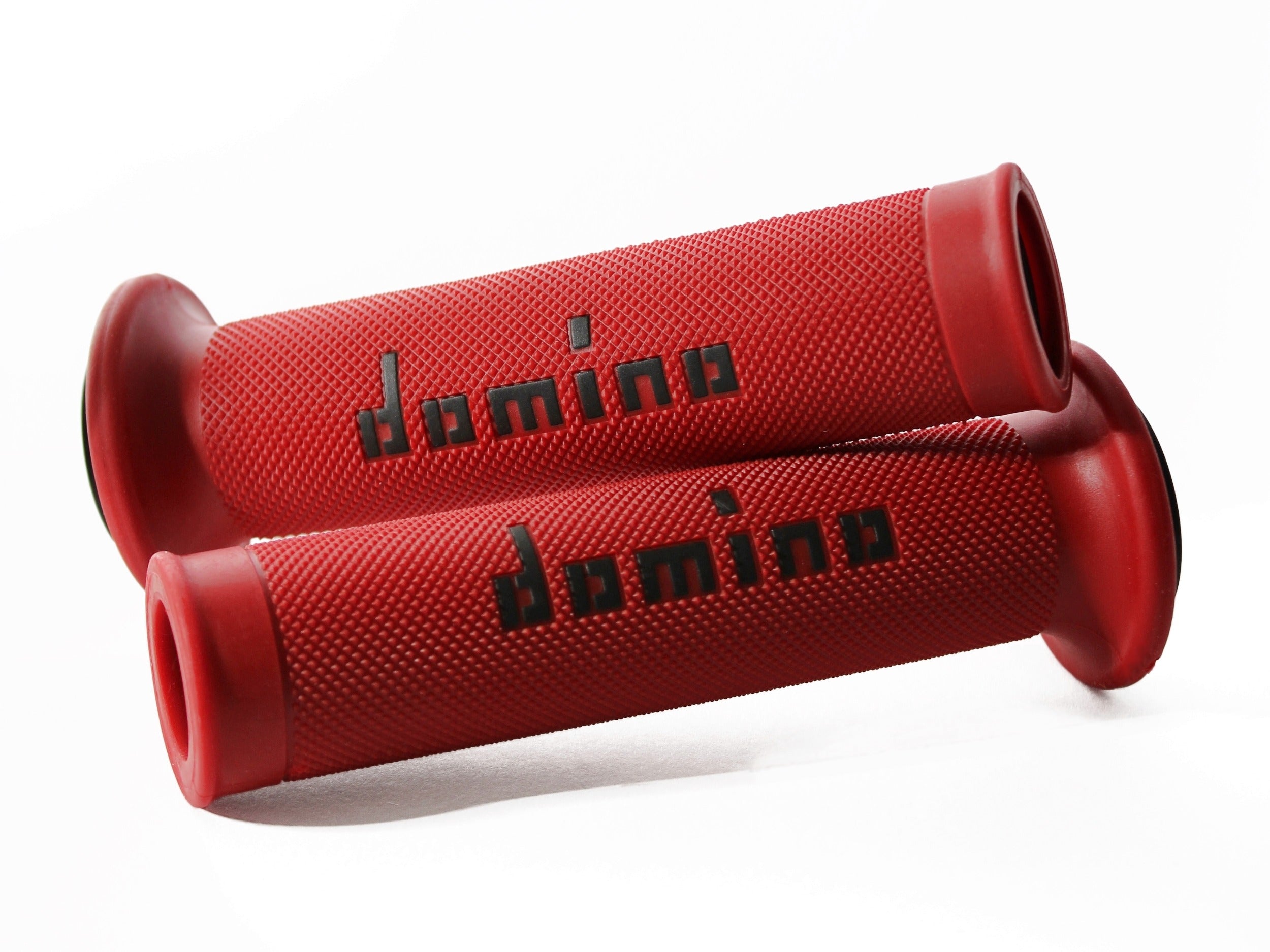 Domino A010 Yarış Kolu – Farklı renklerde grip lastiği 