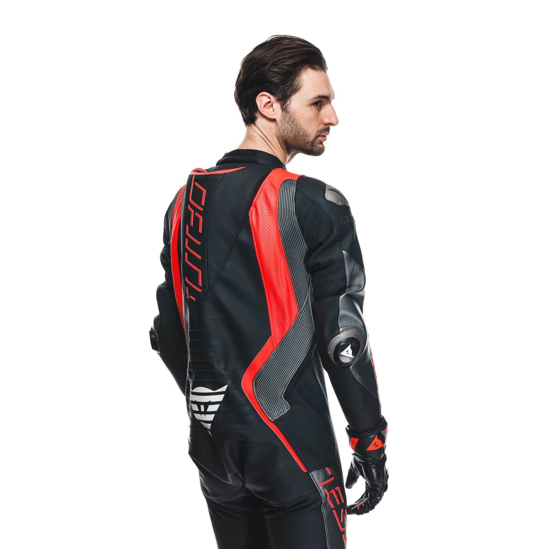 Dainese Audax D-ZIP Tek Parça Deri Kombin – Perfore Yarış Tulumu | Erkek | Siyah/Kırmızı 