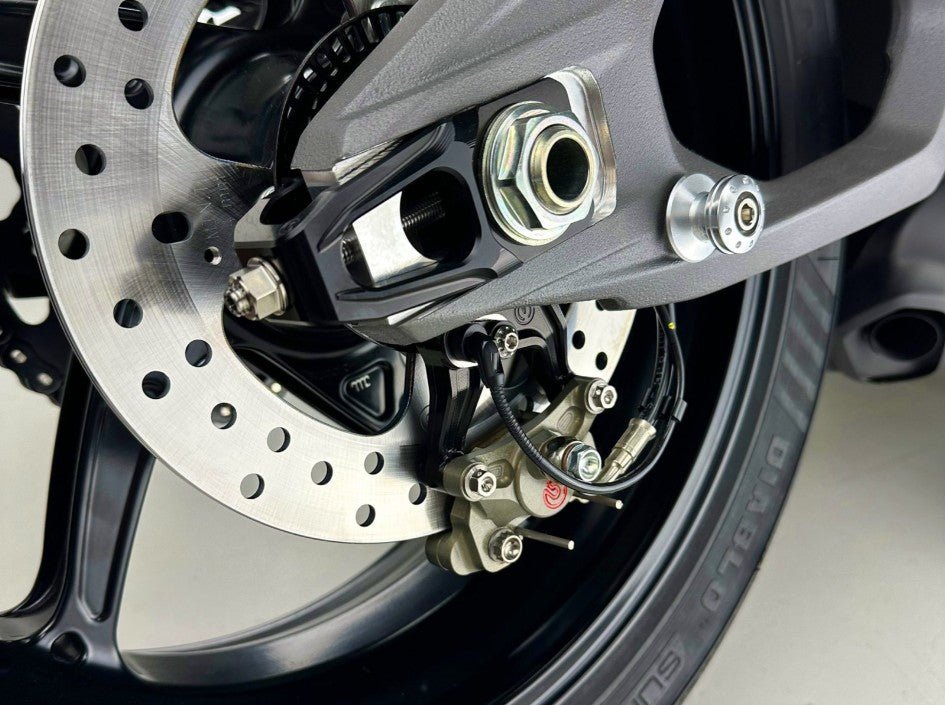Zincir gerginliği kiti, fren kaliper tutucu ve Brembo P2-24 64mm X206001 Motocorse Ducati Panigale V4/S (2025) ile birlikte 
