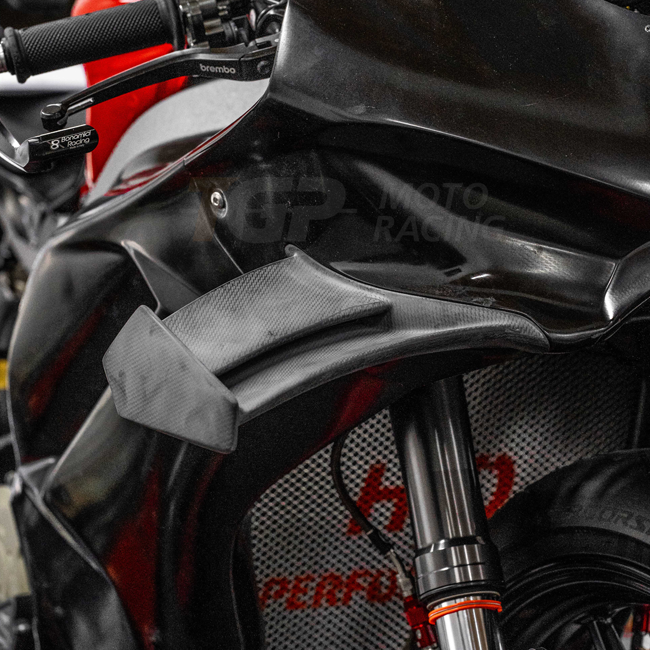 Ducati Panigale V4 R (2026) için Lavatex AP Carbon Line Kanatçık Seti 