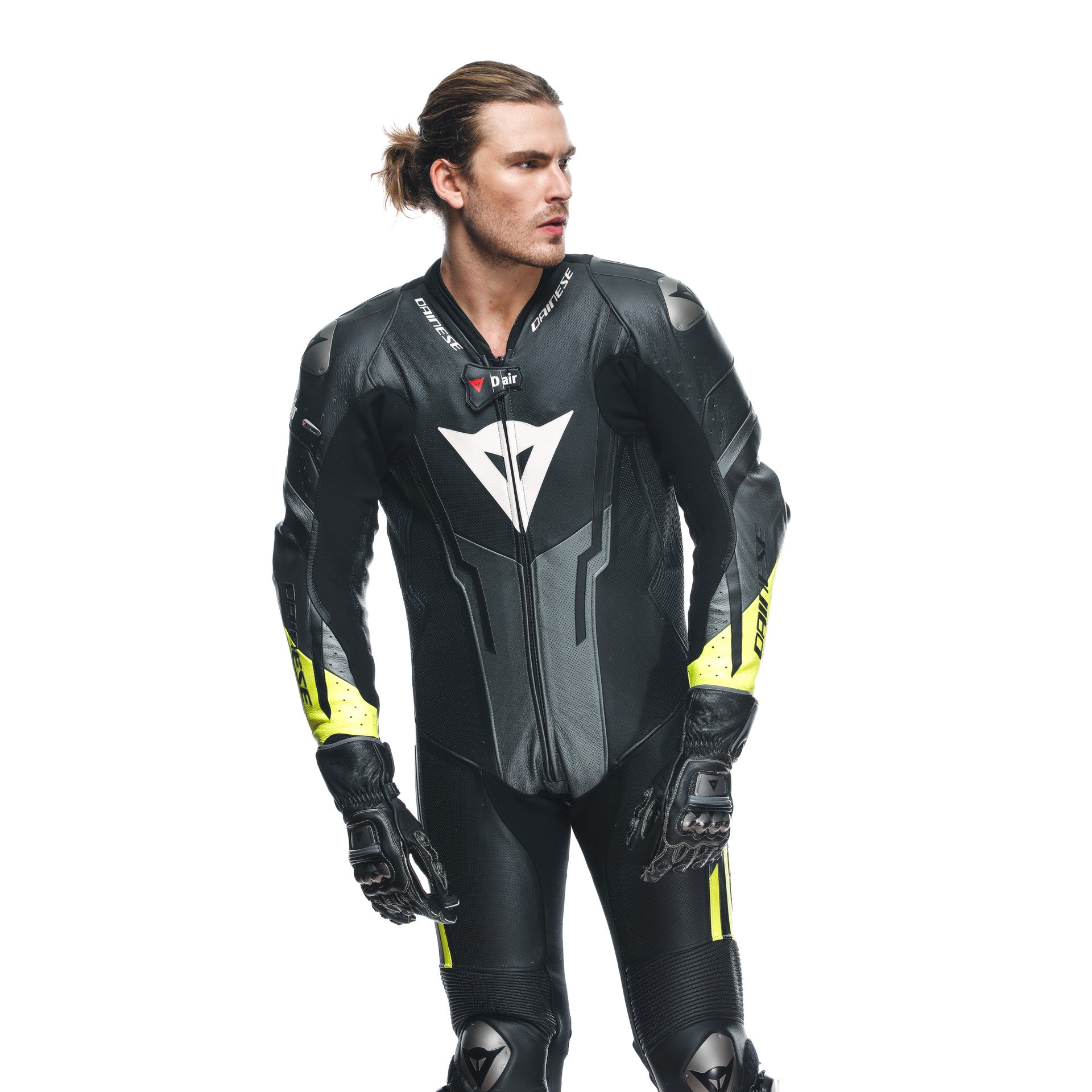 Dainese Misano 3 D-AIR® Tek parça deri kombine – Perforated hava yastıklı yarış kıyafeti | Erkek | Siyah/Neon Sarı 