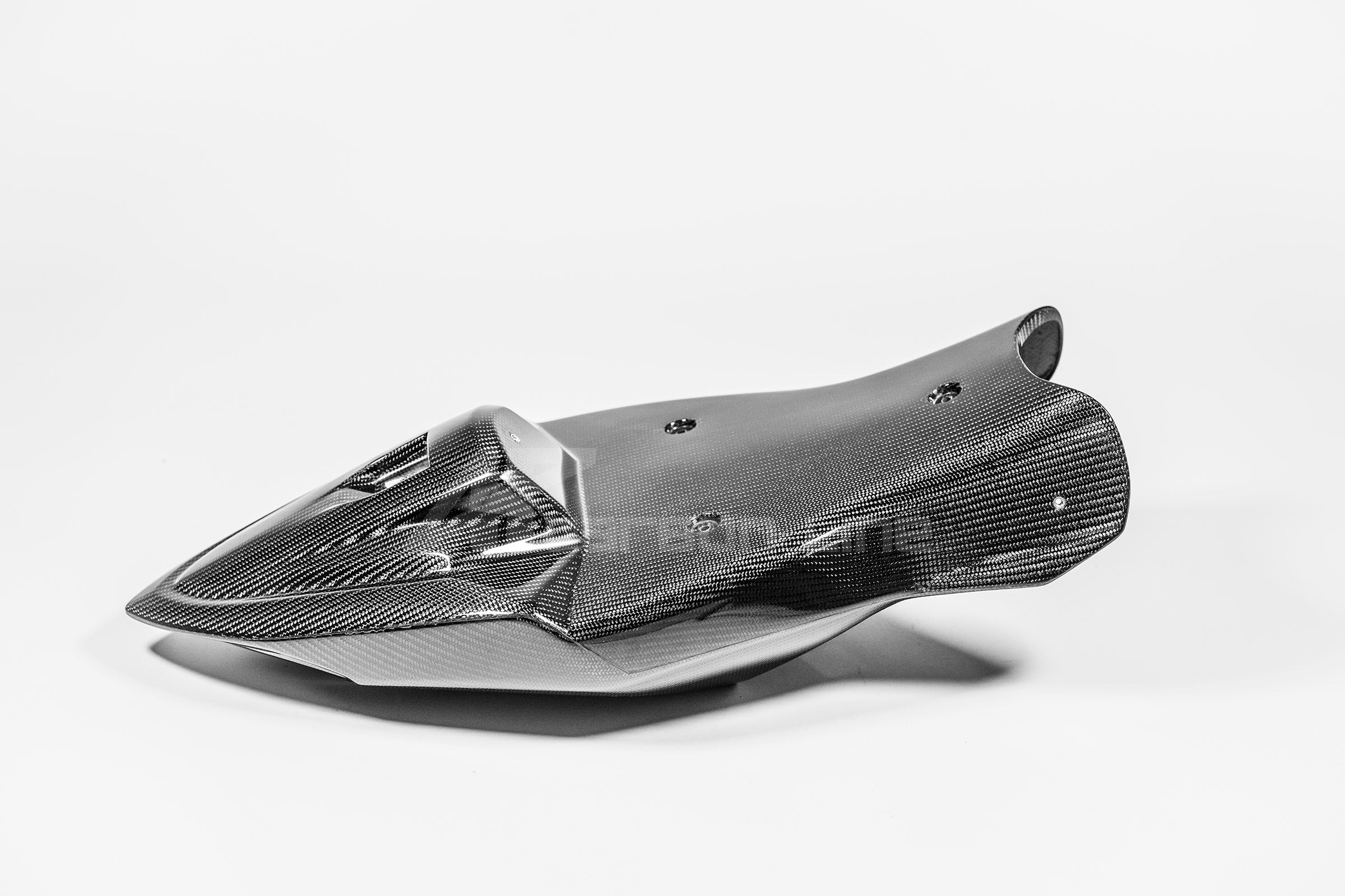 Arka kaplama 200g AP Karbon Çizgisi Honda CBR 1000 RR-R SC82 (20-23) 