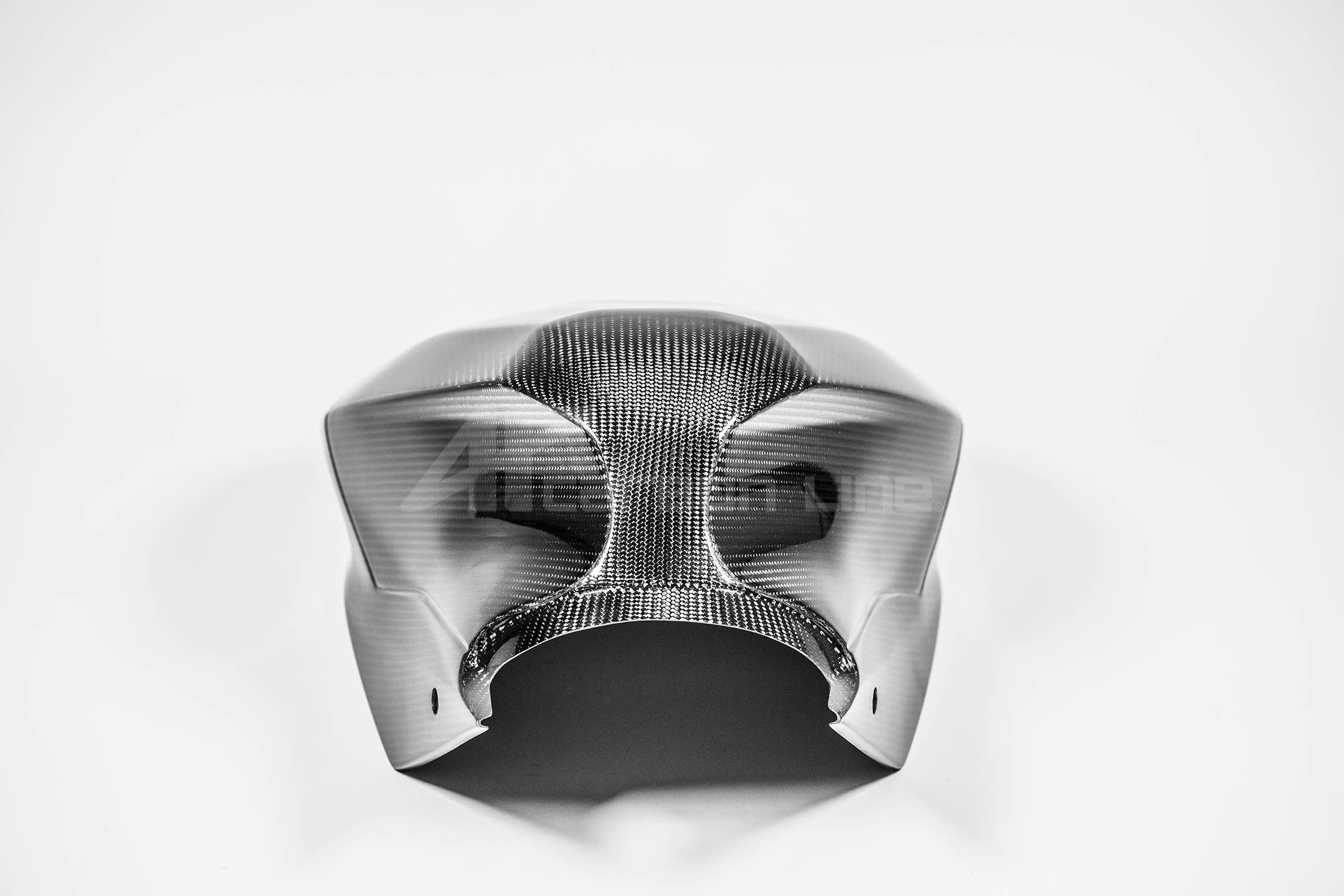 Yamaha YZF-R1 RN65 (20-26) için 200g AP Karbon Hatlı Tank Kapağı SBK 