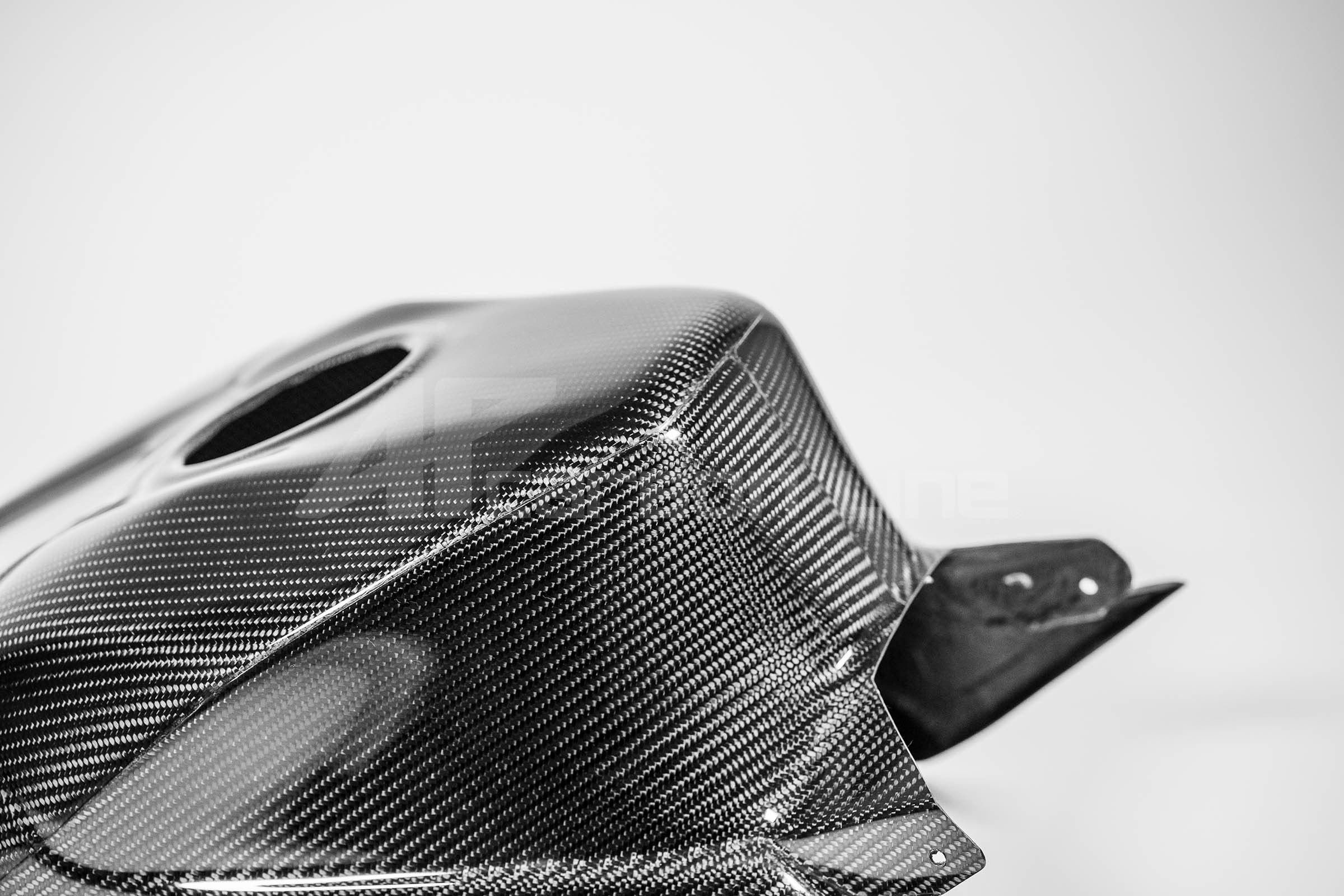 SBK Yakıt Kapağı 200g AP Karbon Serisi Honda CBR 1000 RR-R SC82 (20-23) 