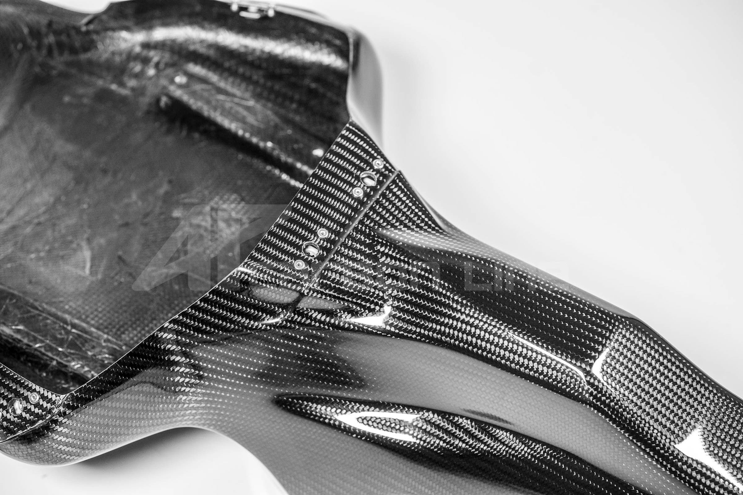 Arka kaplama 200g AP Karbon Serisi Yamaha YZF-R1/M RN65 (20-26) 