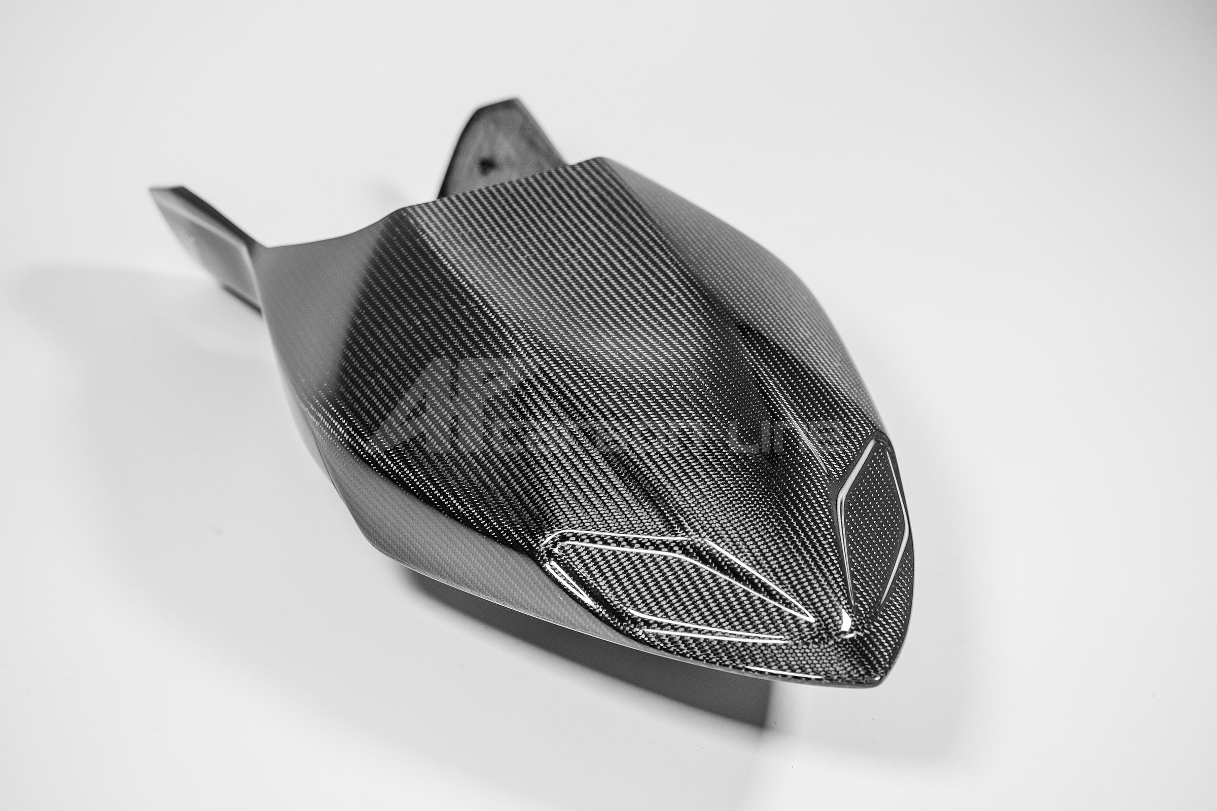 Arka kaplama 200g AP Karbon Çizgisi Honda CBR 1000 RR-R SC82 (20-23) 