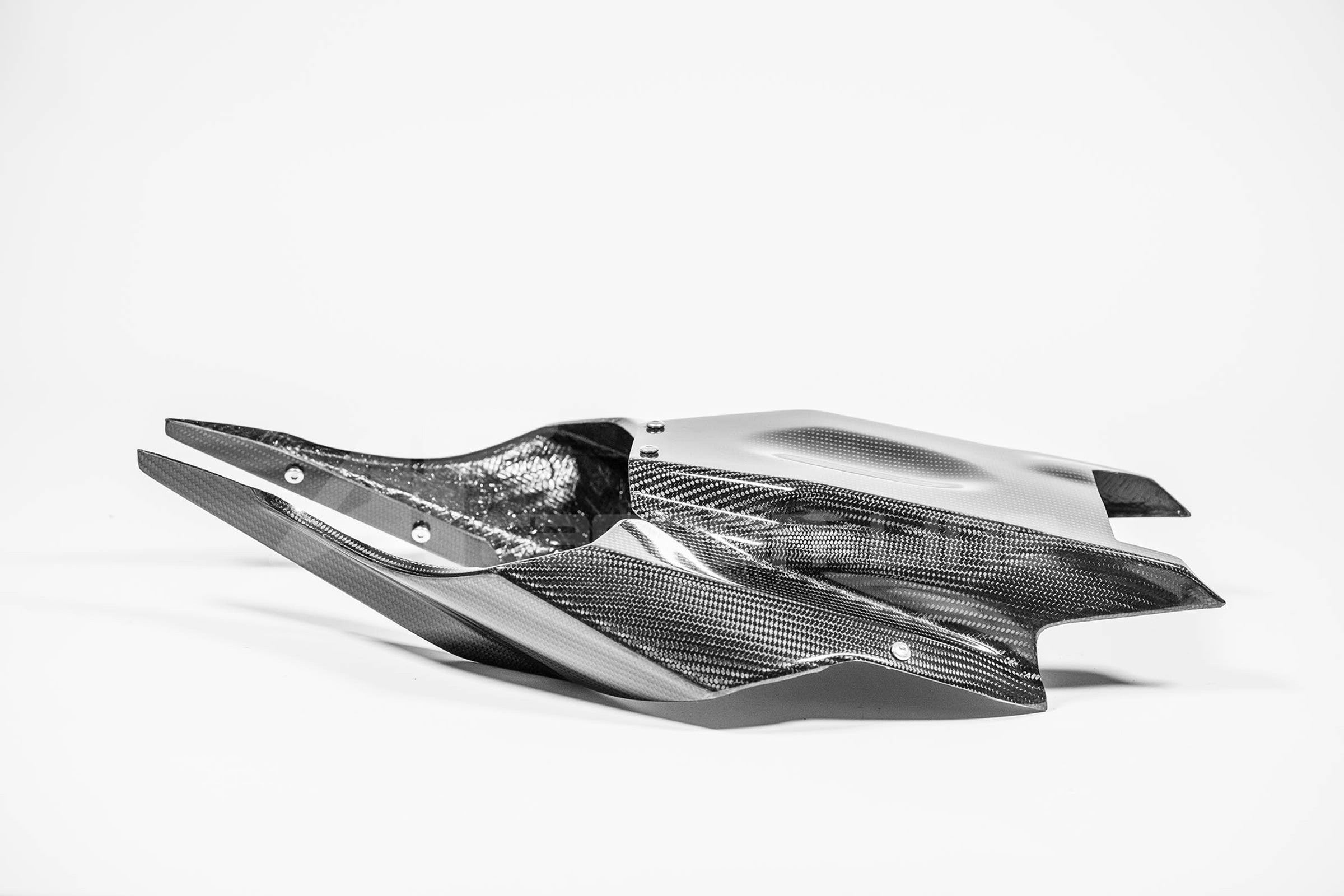 Arka kaplama 200g AP Karbon Serisi Yamaha YZF-R1/M RN65 (20-26) 