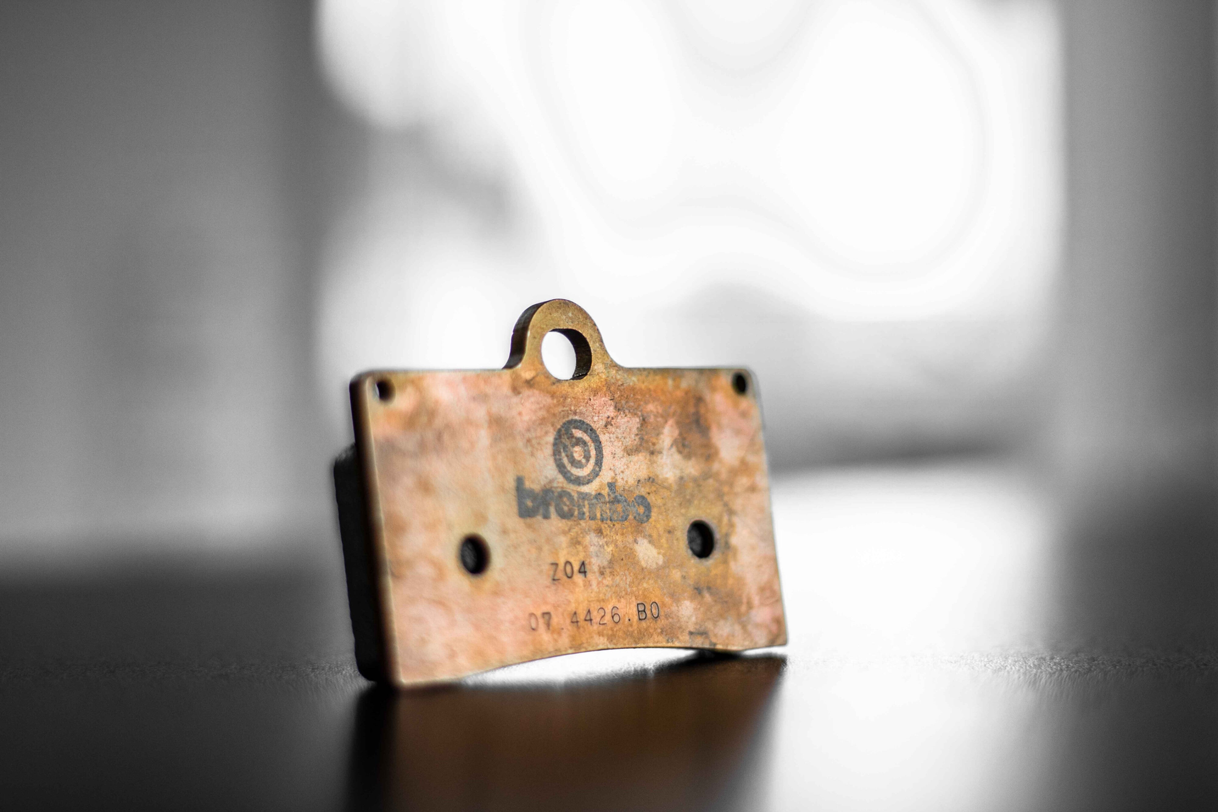 Brembo Z04 Yarış-Fren Balataları Yamaha YZF-R6 (03-26) 107A48653 