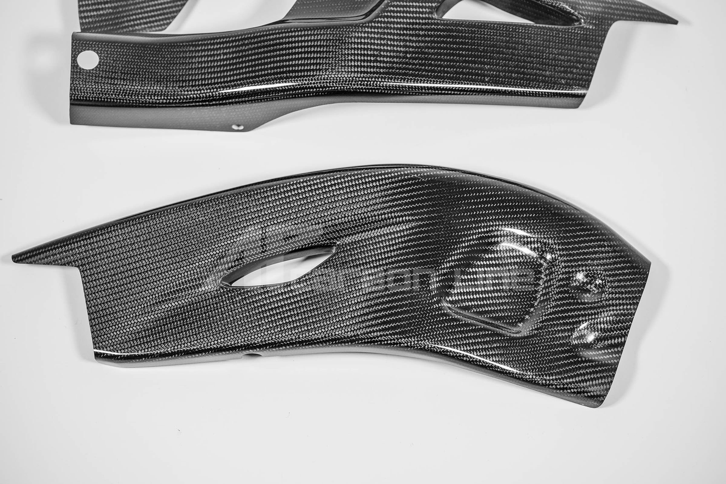 200g AP Carbon Line Honda CBR 1000 RR-R SC82 (20-26) için Süspansiyon Kapağı 