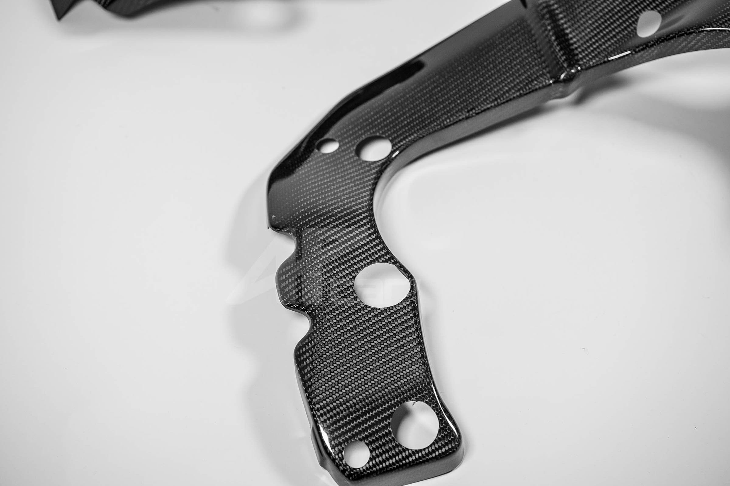 Çerçeve kaplamaları 200g AP Karbon Hattı Honda CBR 1000 RR-R SC82 (20-26) 